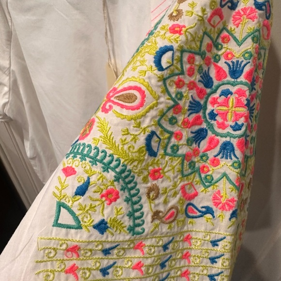 Jodifl white embroidered puff sleeve blouse top NWT large colorful festive - Picture 3 of 6